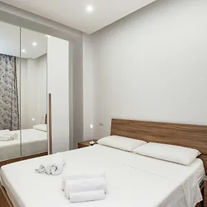 https://cademari.hotelitalianriviera.com